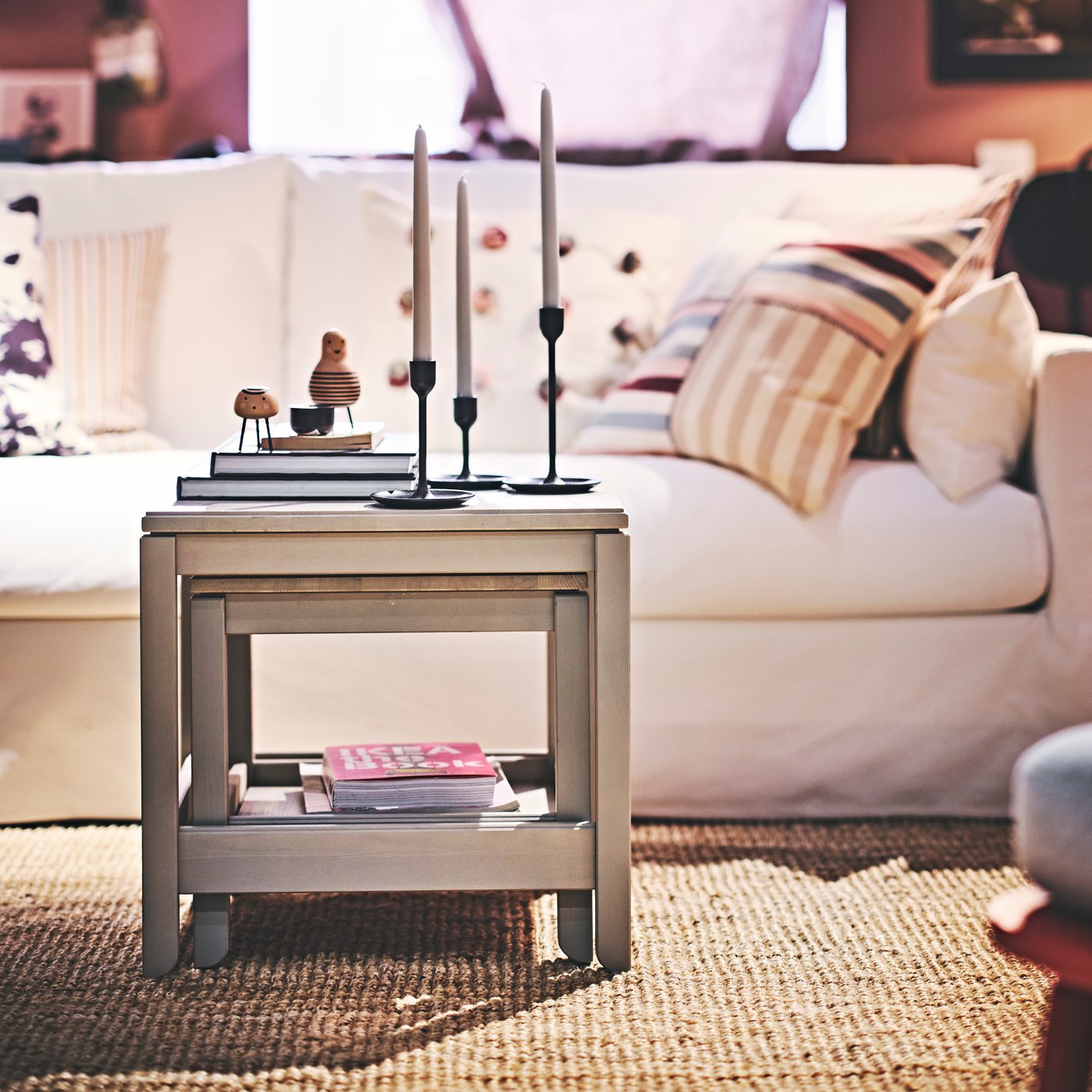 A living room featuring a HAVSTA coffee table.