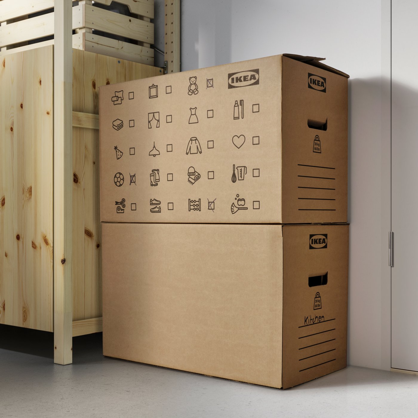 A brown DUNDERGUBBE moving box