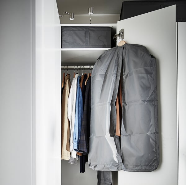 ダークグレーのSKUBB スクッブ 洋服カバー