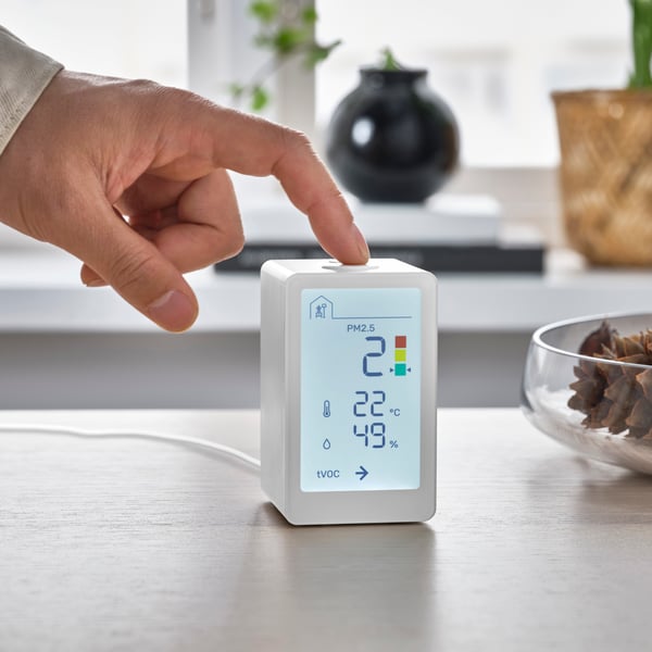 A smart VINDSTYRKA air quality sensor
