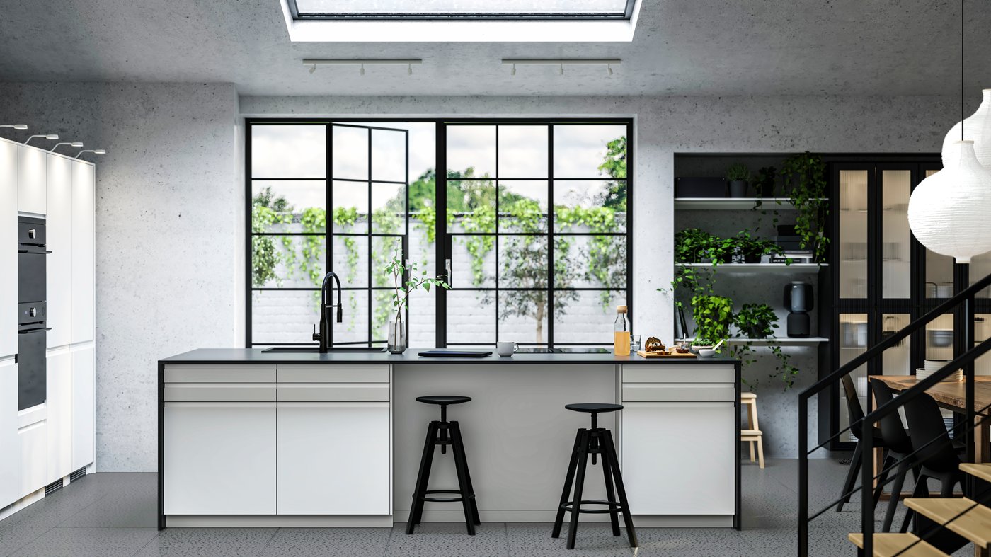 A matt white VOXTORP door