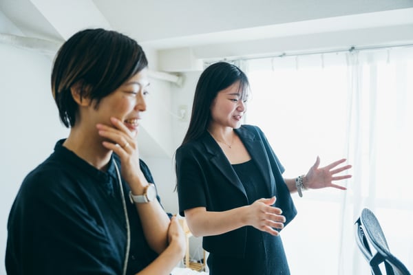 イケアスタッフSahoと相談者が話している様子