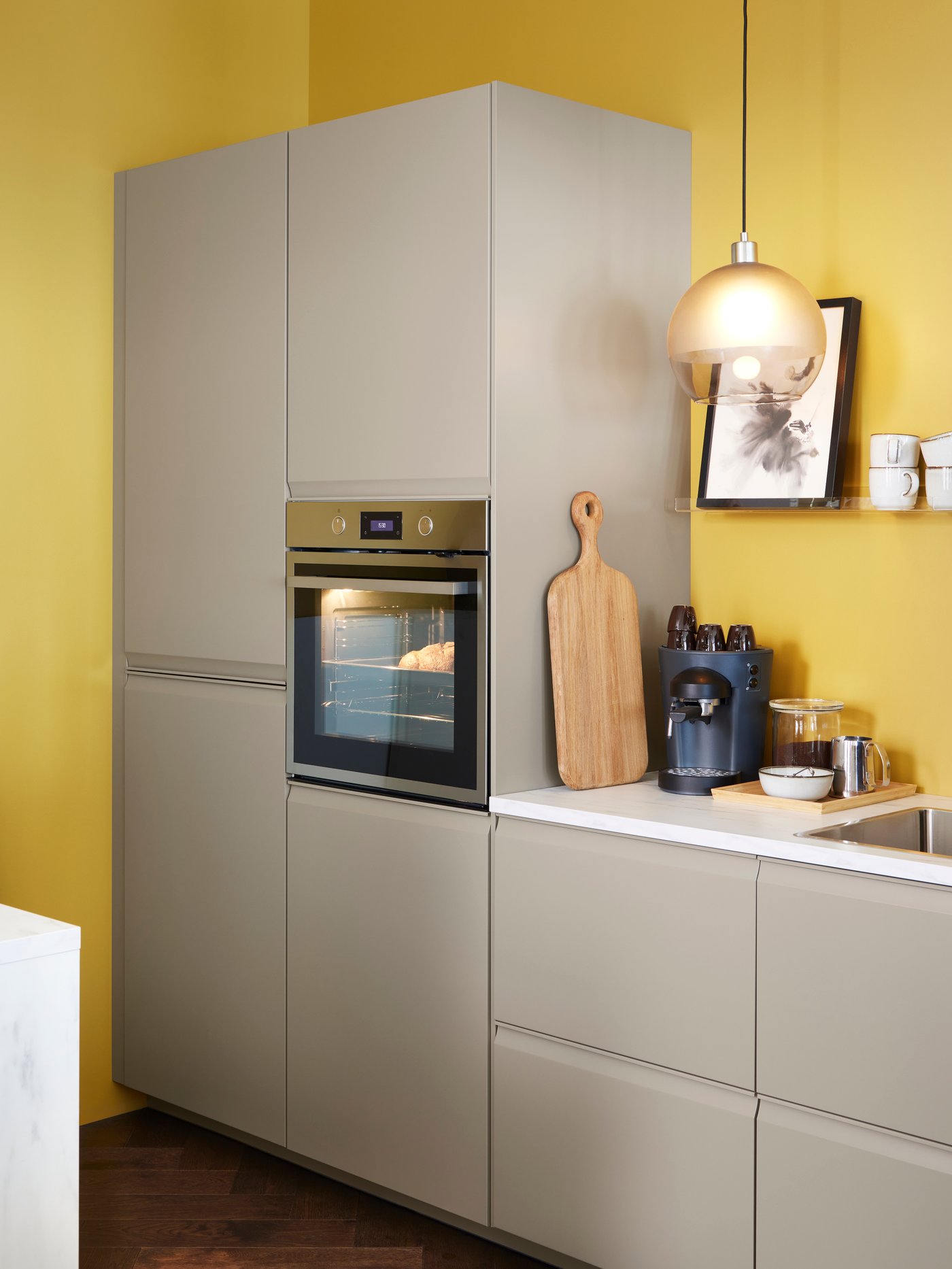 A matt dark beige UPPLÖV door