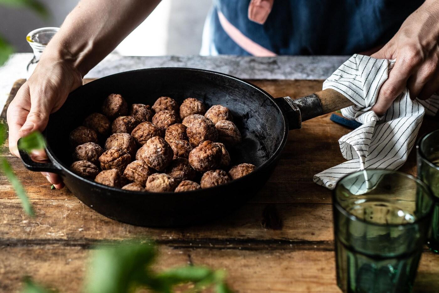 Soffriggere le polpette vegetali
