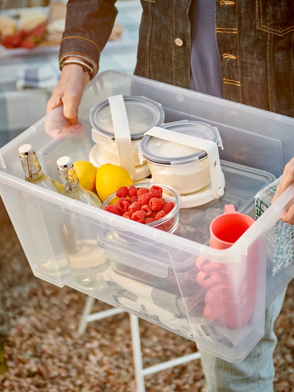 Ein runder IKEA 365+ Eisbeutel für draussen
