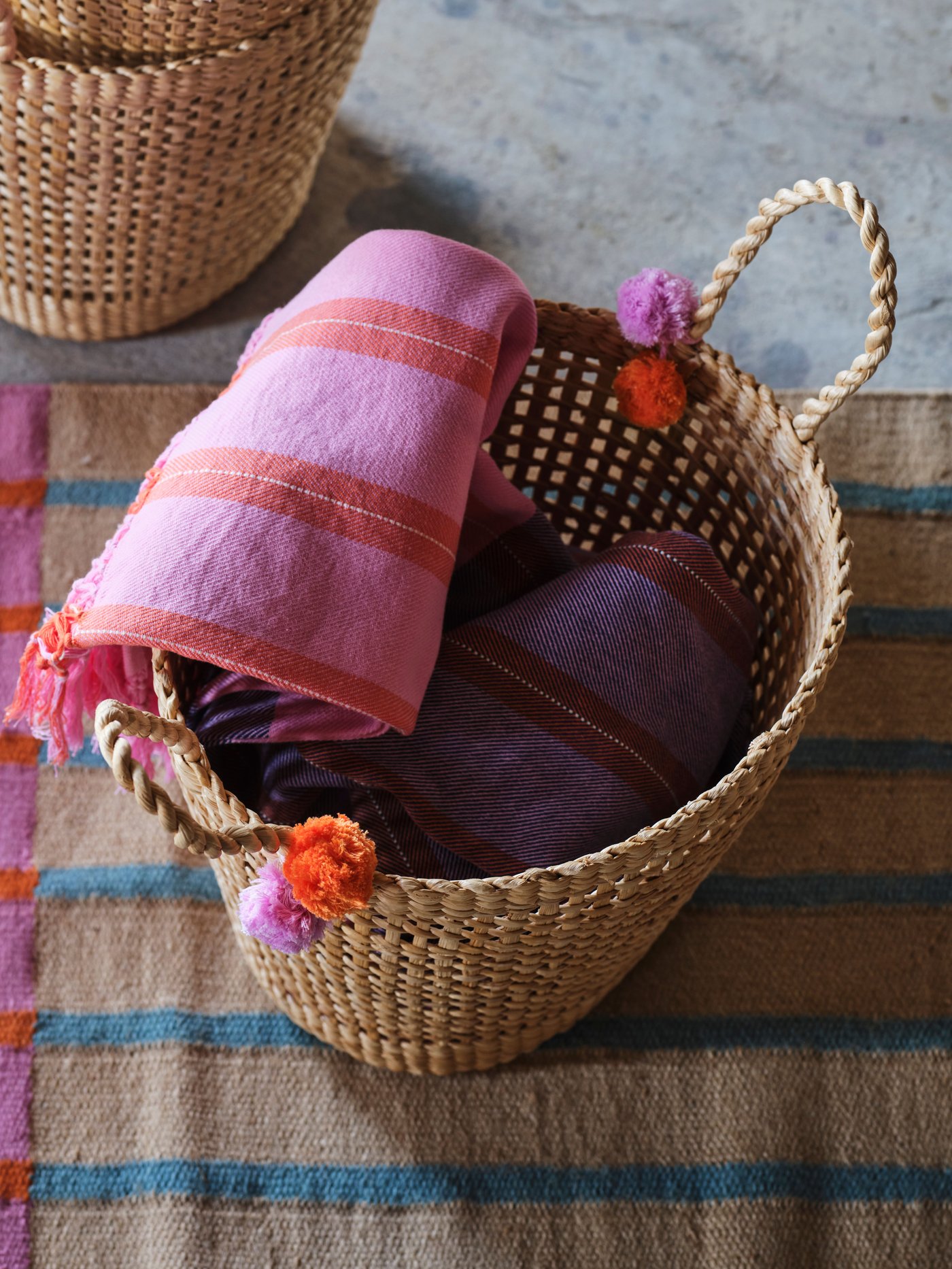 A banana fibre handmade MÄVINN basket in the NA