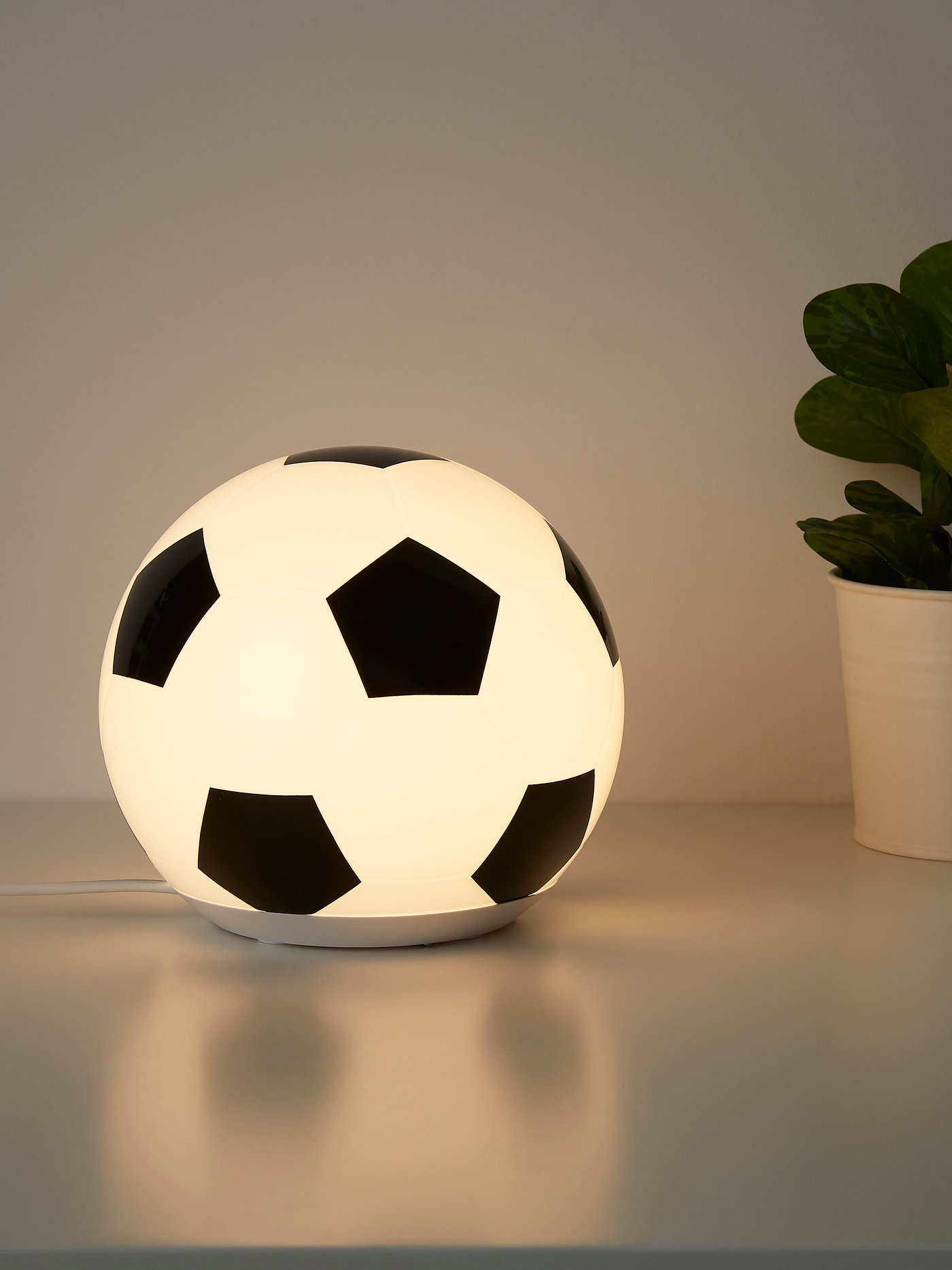 A football pattern ÄNGARNA LED table lamp
