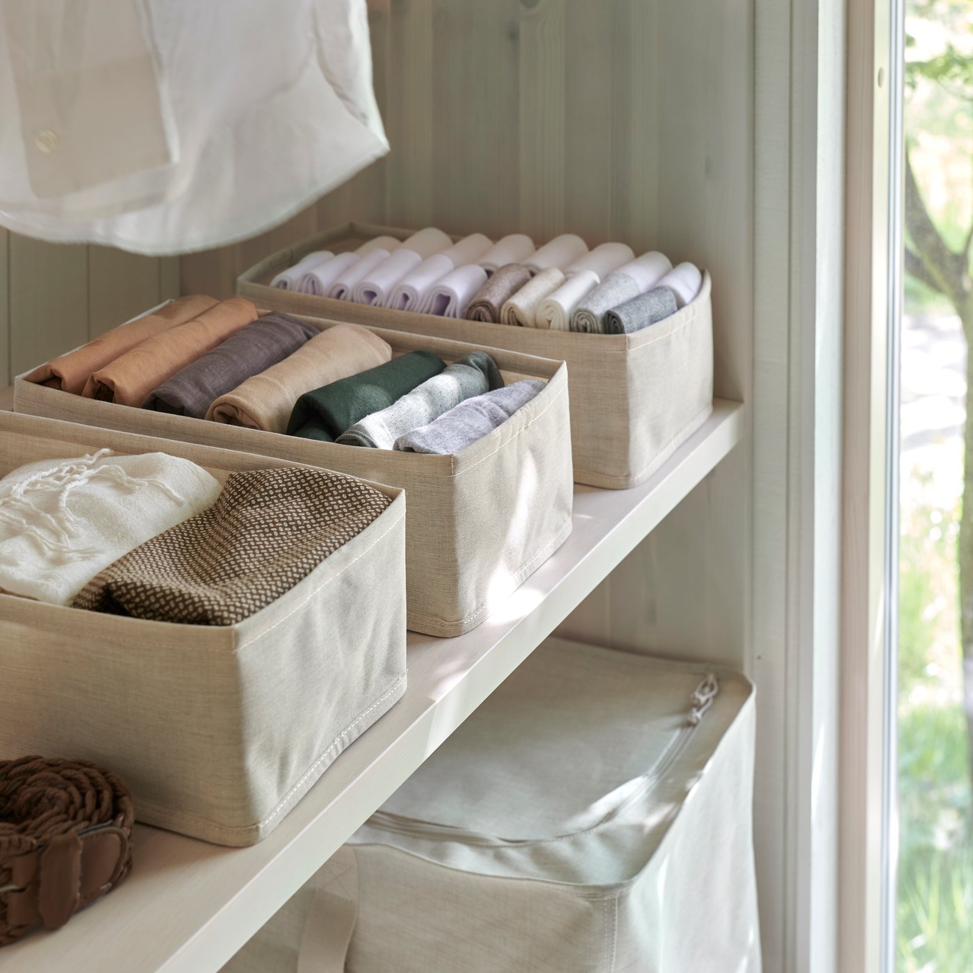 A textile/beige PURRPINGLA box