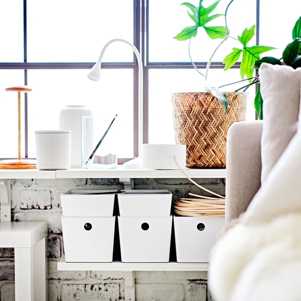 A handmade bamboo KLYNNON plant pot