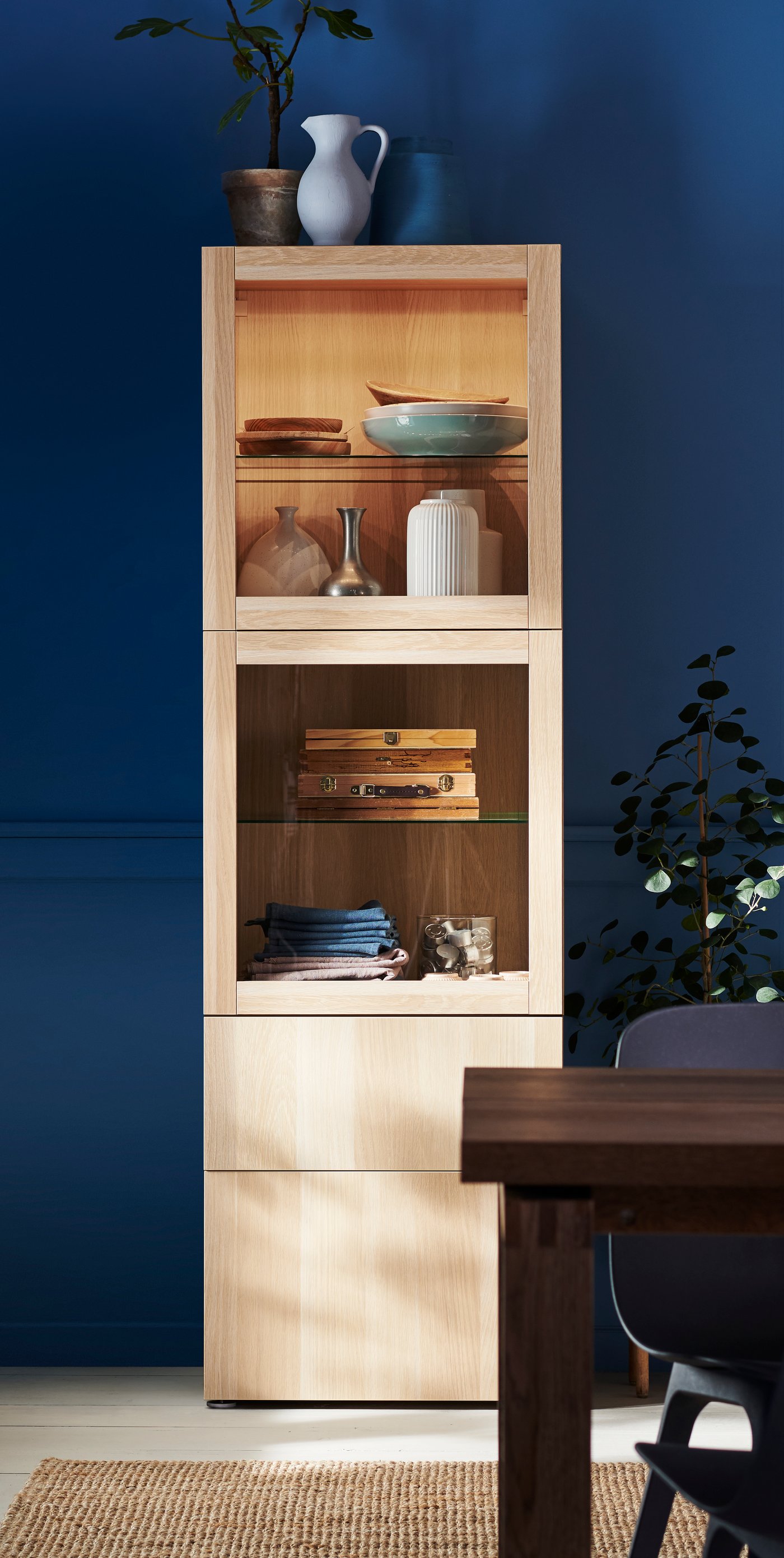 vitrine besta bleue