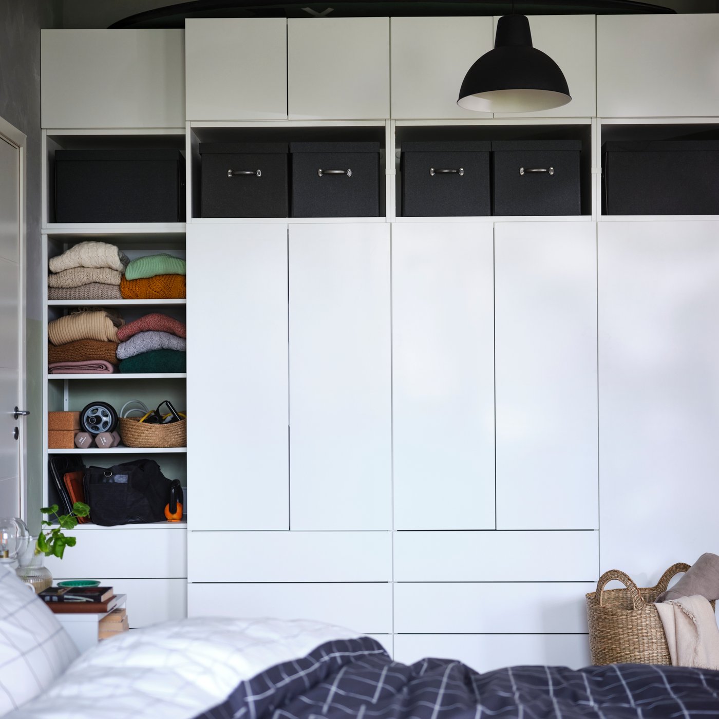 wardrobe