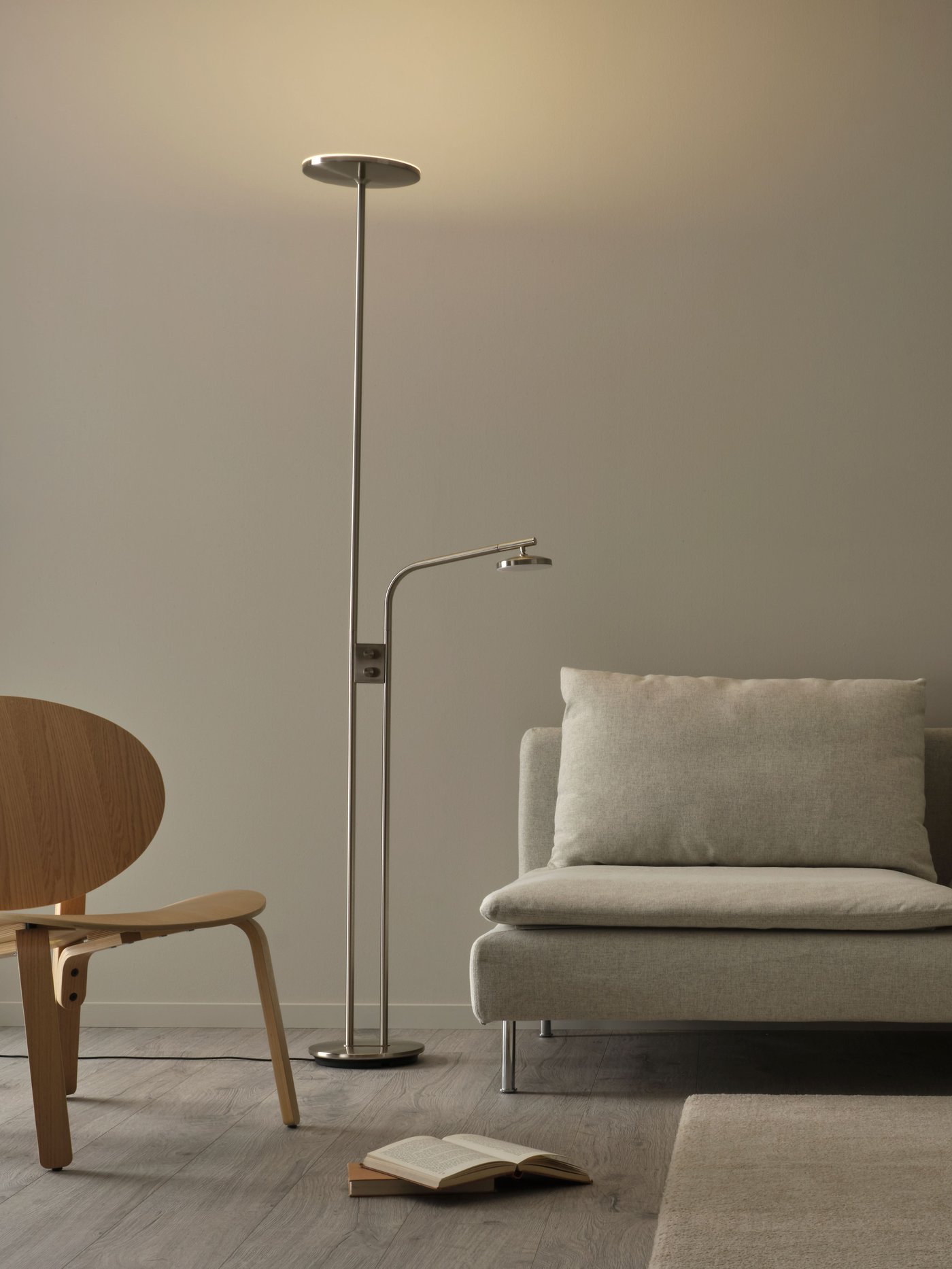 A dimmable/nickel-plated ISJAKT LED floor uplighter/reading lamp