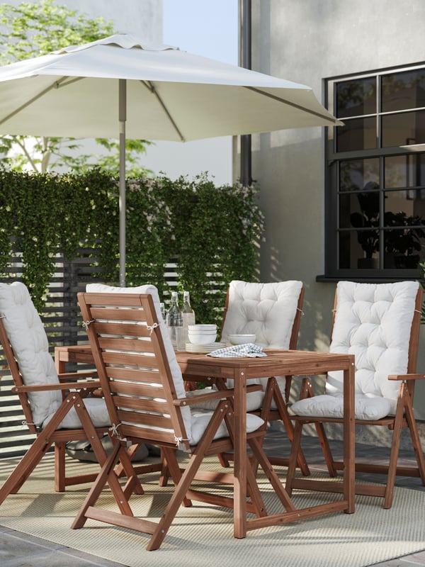 A light grey-beige KUDDARNA seat/back cushion, outdoor outside