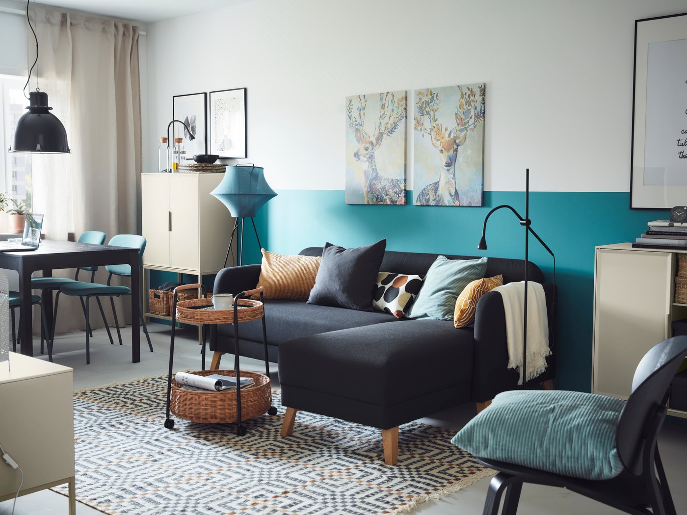 A turquoise/Kabusa turquoise KARLJAN chair in the living room