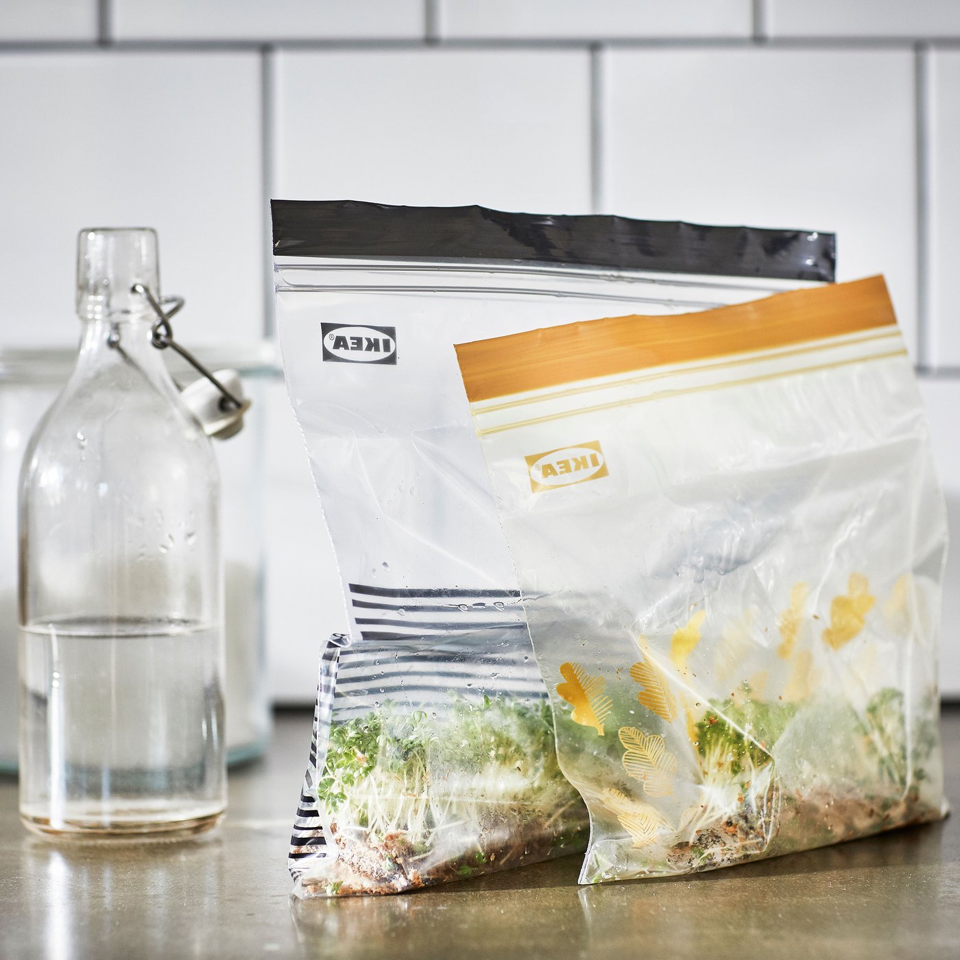 A patterned black/yellow ISTAD resealable bag