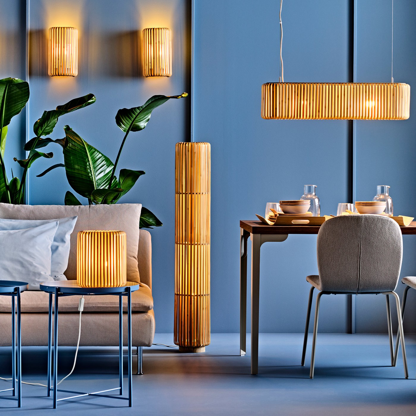 A bamboo VARPTROSS wall lamp, wired-in installation in the dining room