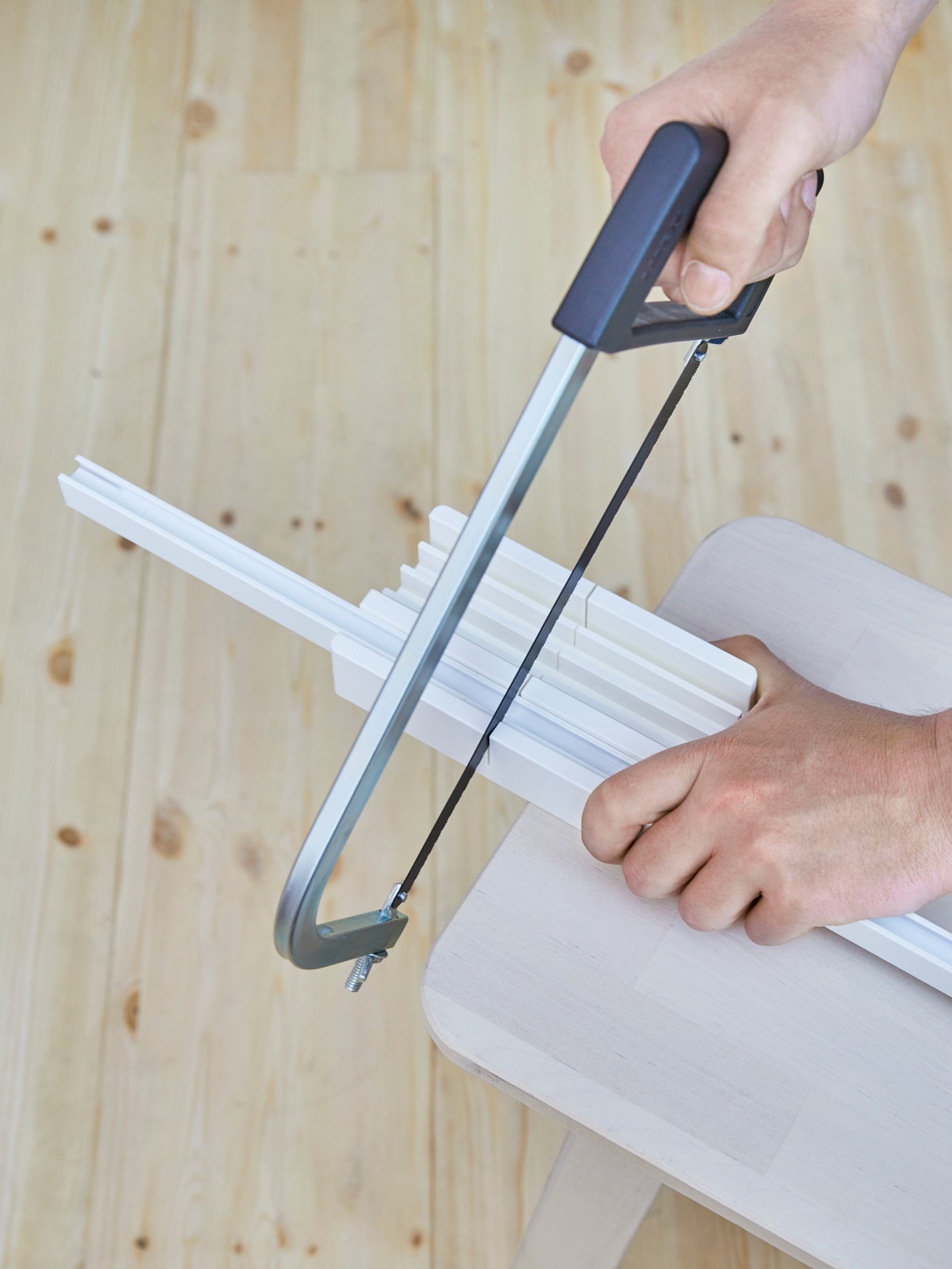 A white VIDGA cutting box in the bedroom