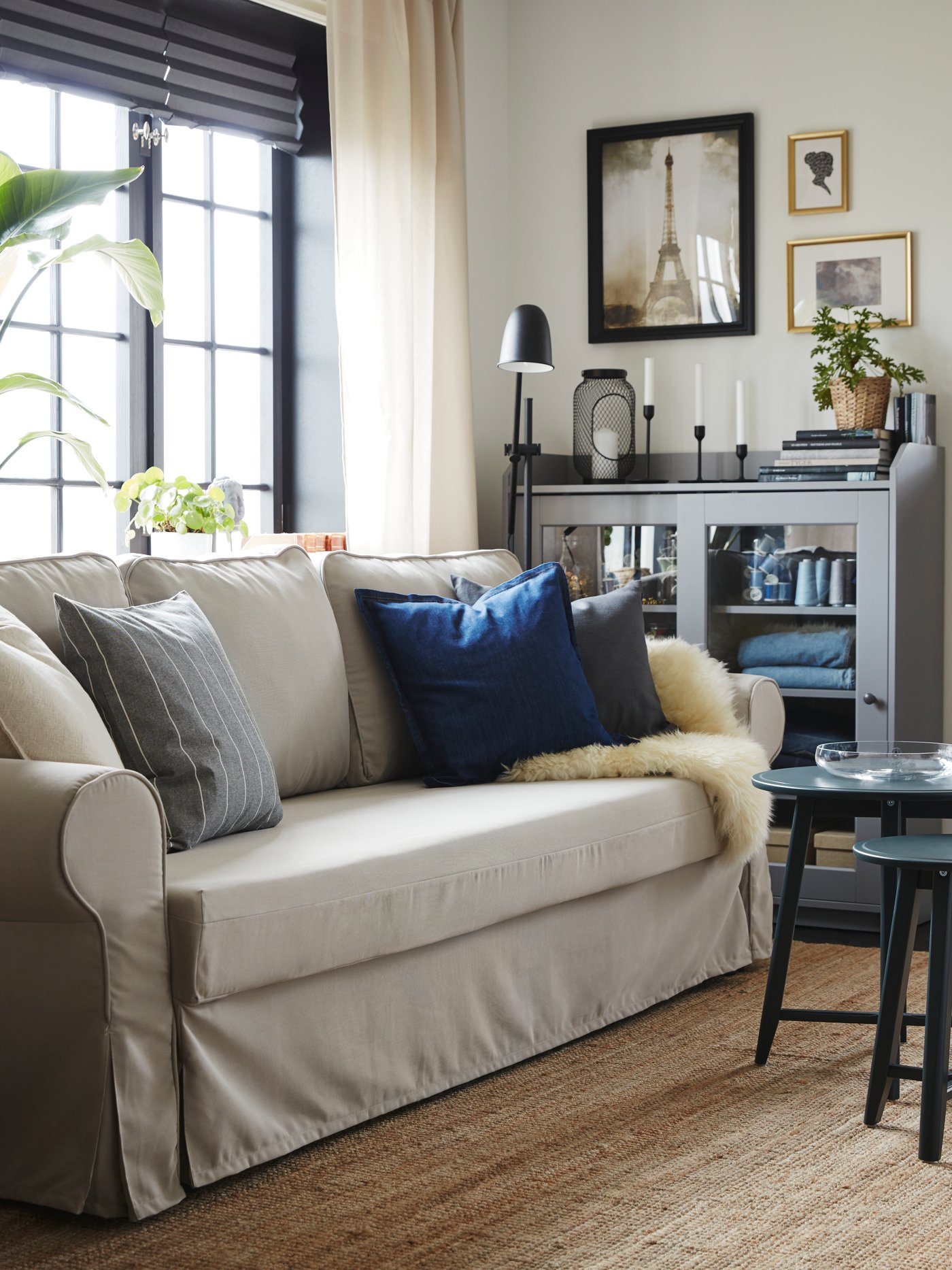 A beige VRETSTORP sofa in the living room.