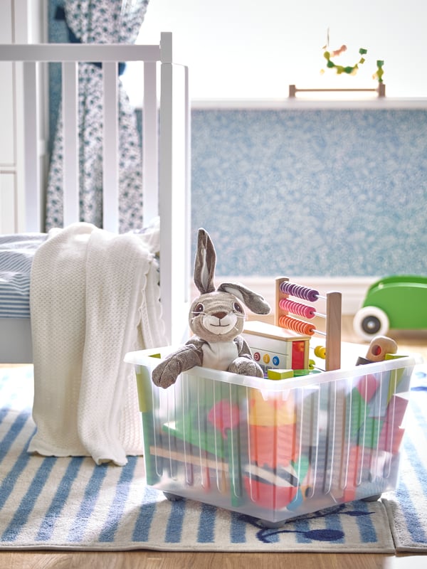 A white SUNDVIK cot in the childrens room