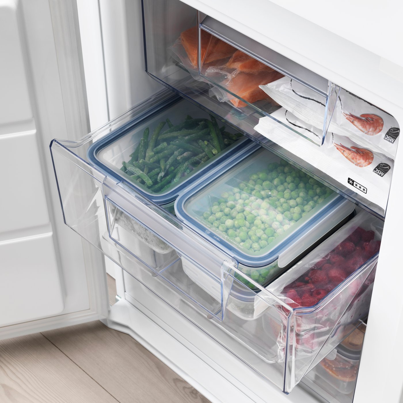 A white KÖLDGRADER integrated fridge/freezer A++