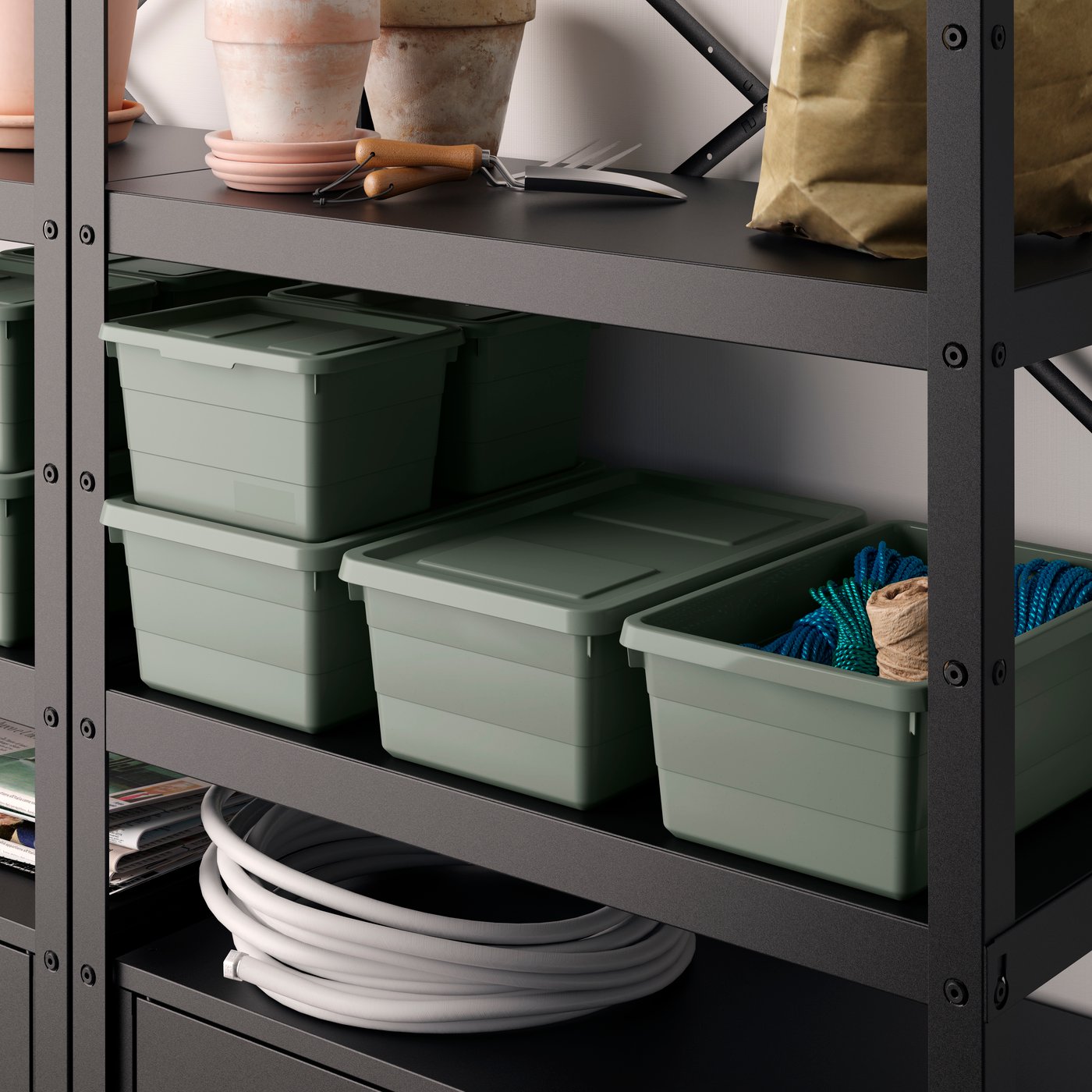 Space-saving garage organisation solutions 