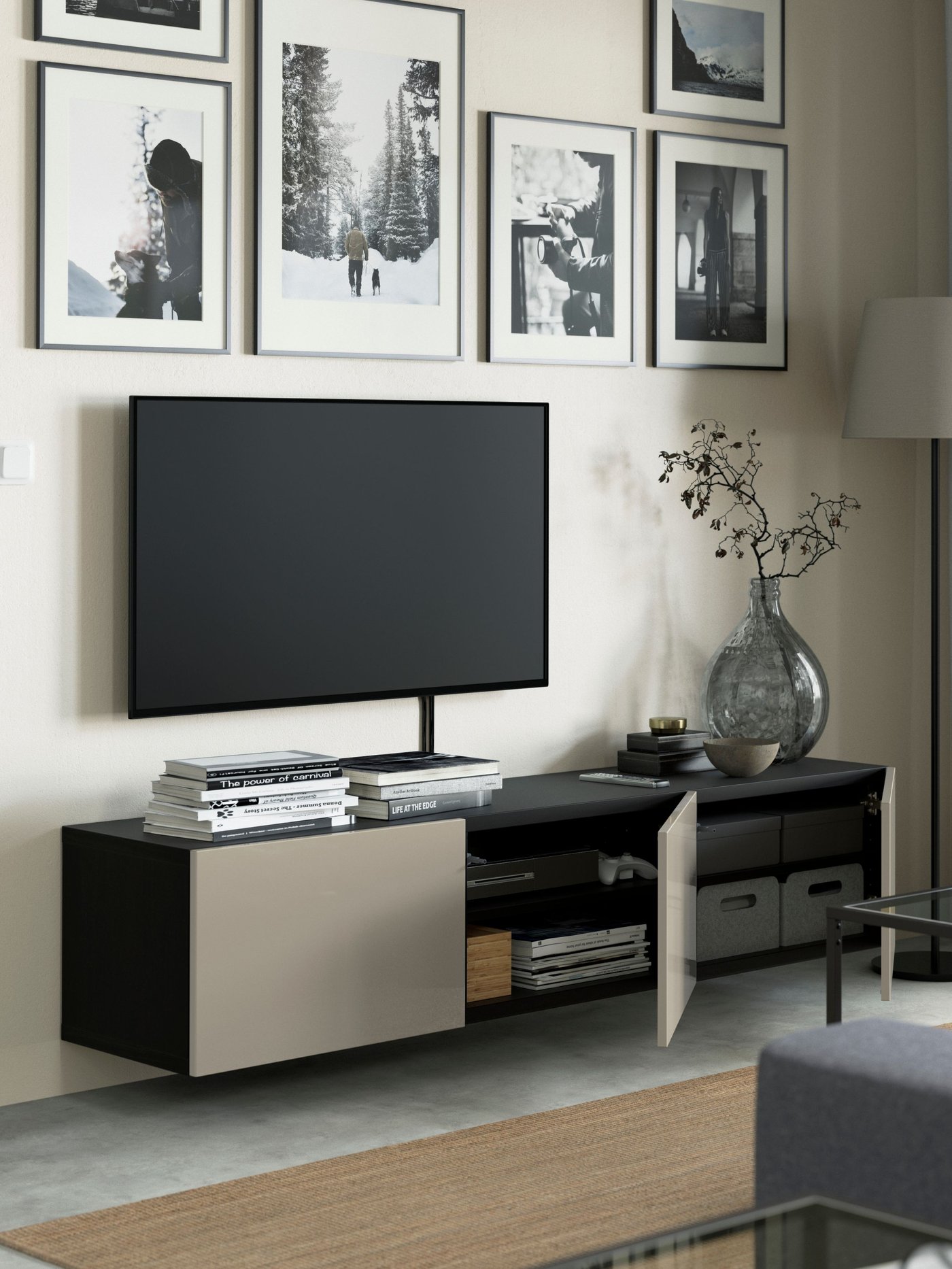 A black-brown/Selsviken high-gloss/beige BESTÅ TV bench with doors