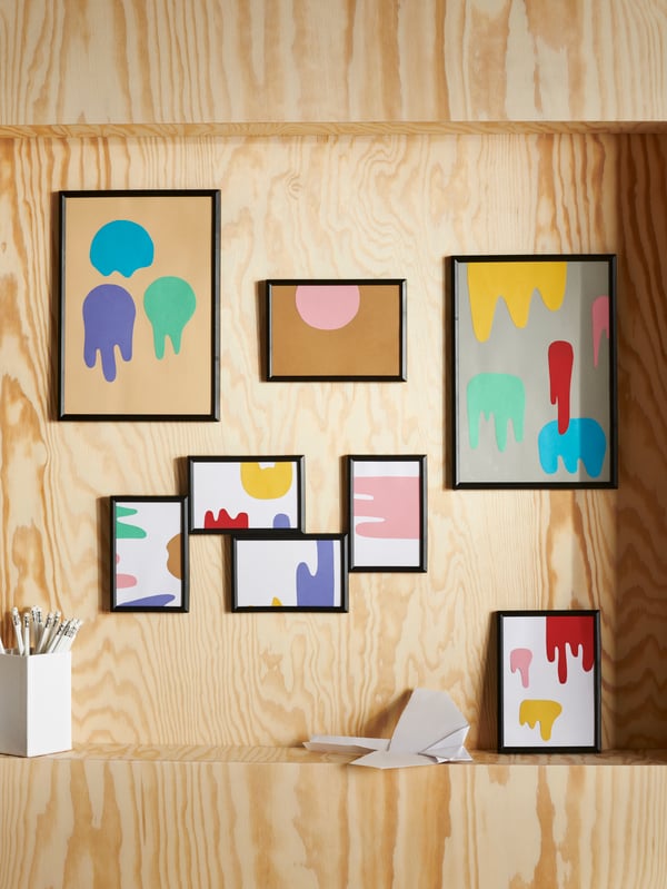 A black YLLEVAD frame in the home office