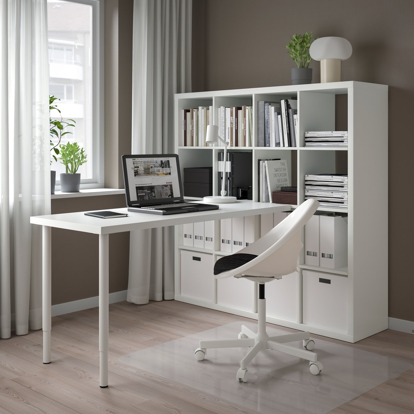 A white LAGKAPTEN desk combination