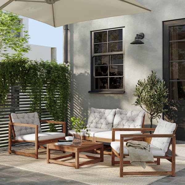 A beige MORUM rug flatwoven, in/outdoor outside