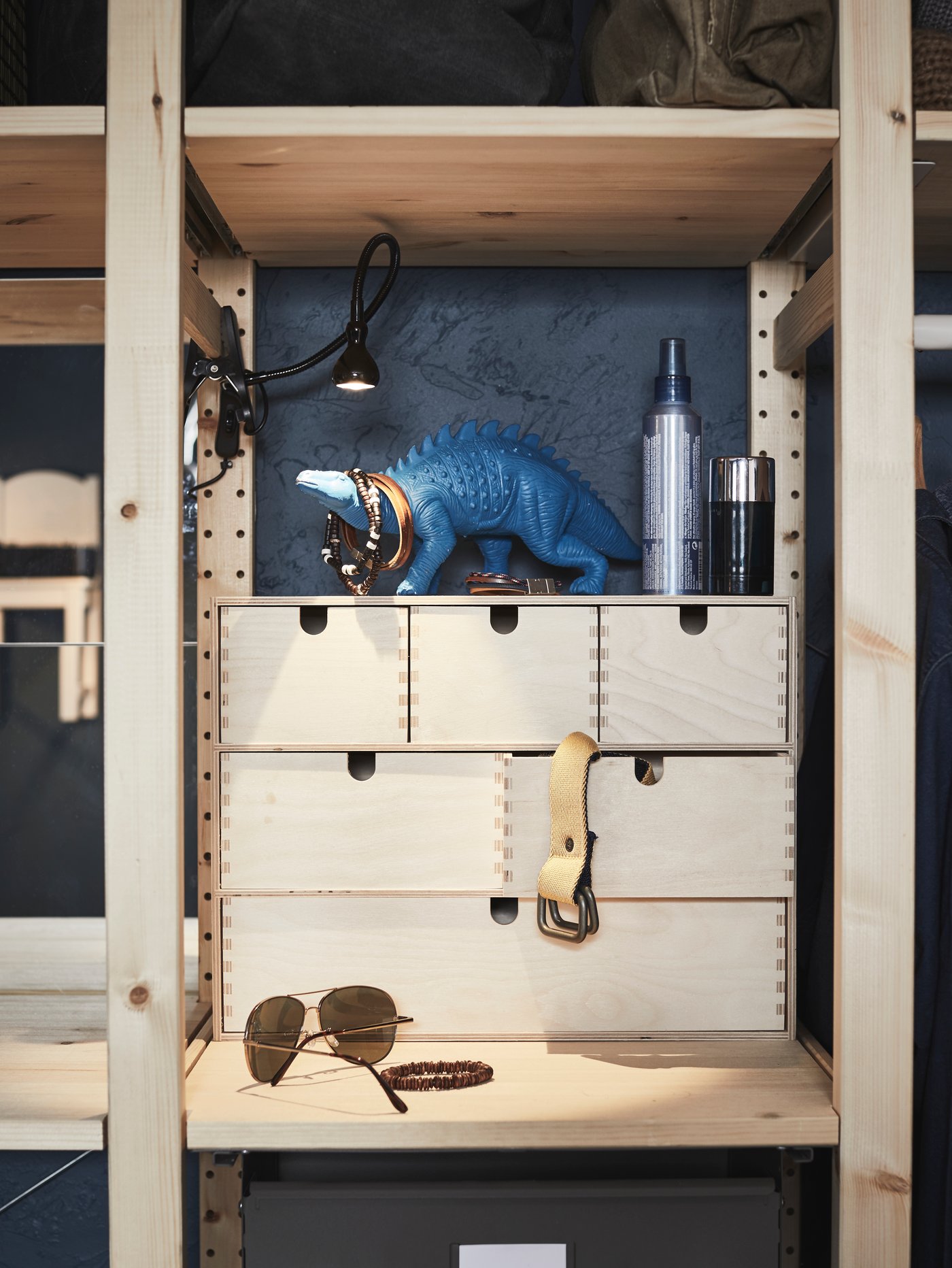 A birch plywood MOPPE mini chest of drawers in the bedroom