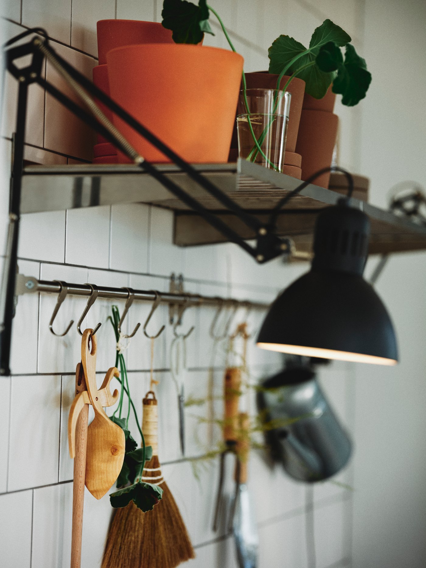 Wall storage