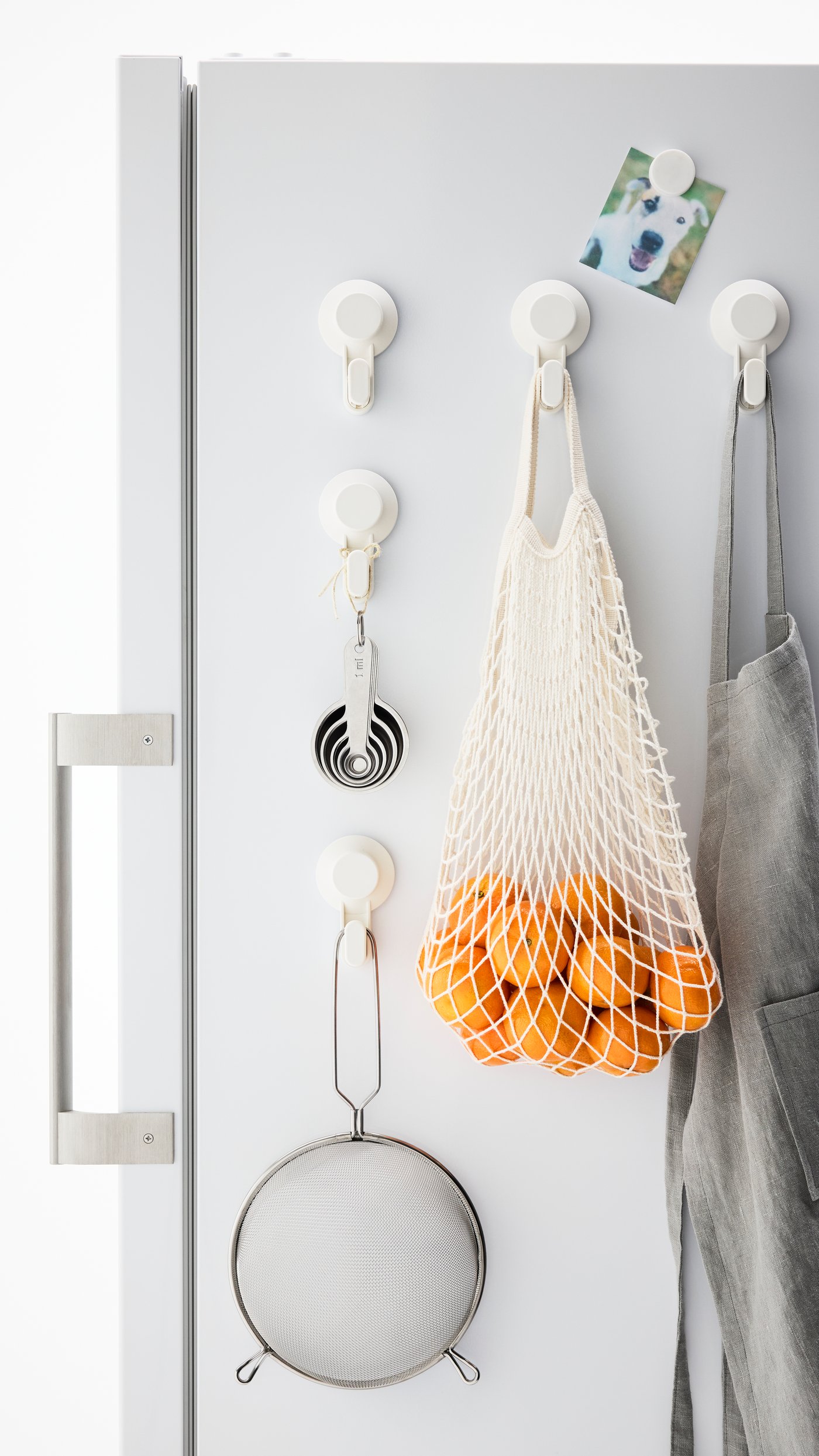 A white TISKEN hook with suction cup