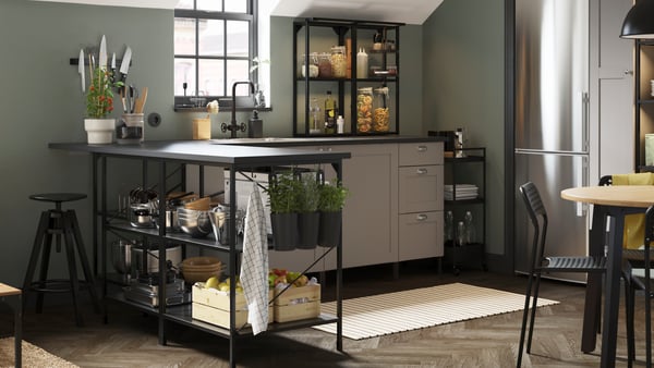 A stainless steel BLANDA BLANK serving bowl in the kitchen