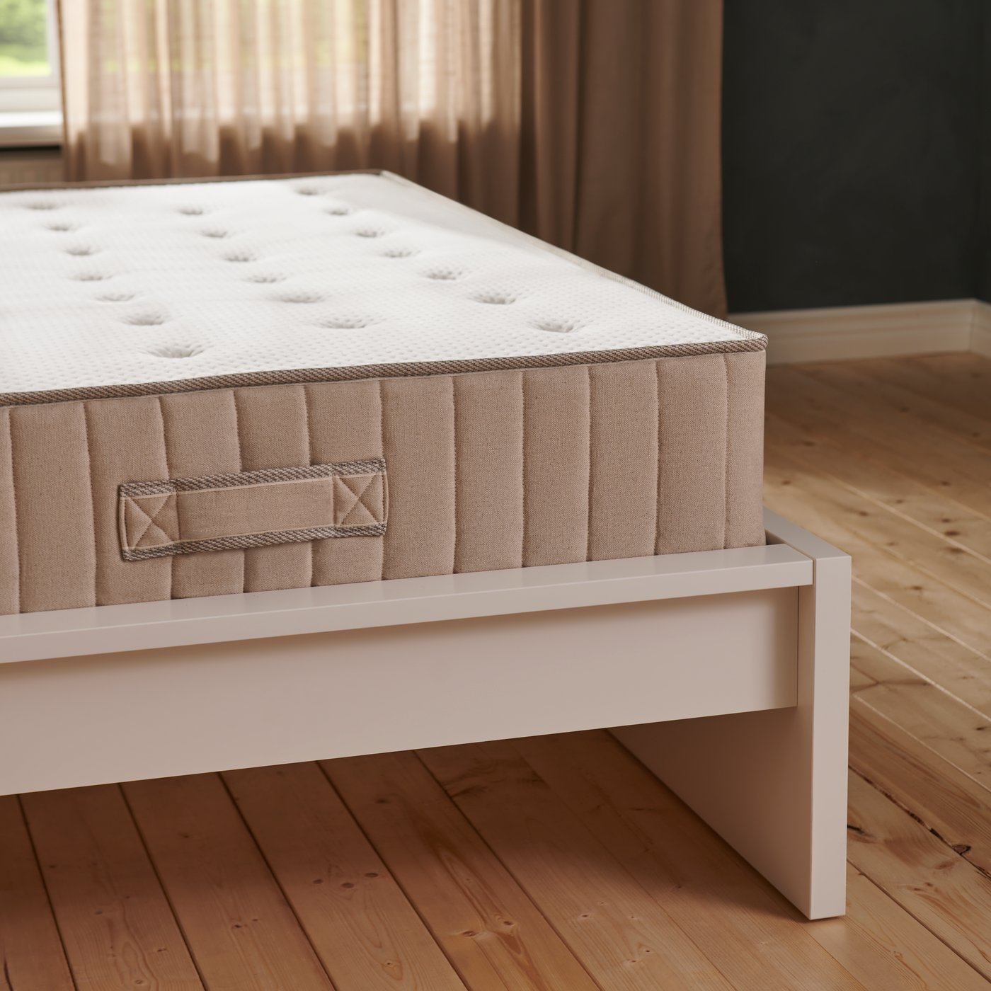 A firm/natural VATNESTRÖM pocket spring mattress