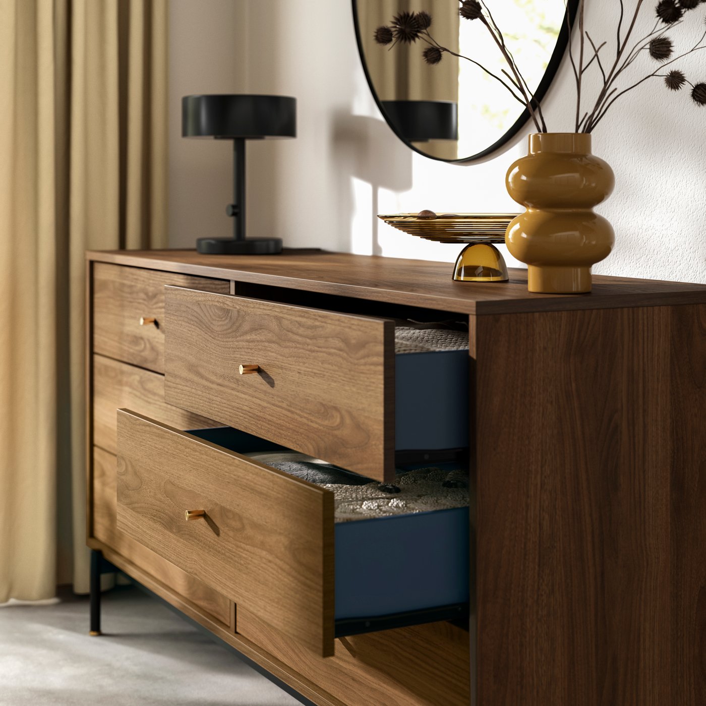 Chests of drawers