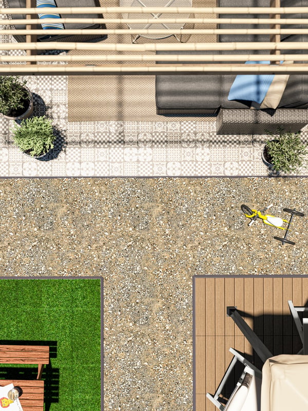 Vista superior de un patio con distintos tipos de suelo, pasto artificial y deck RUNNEN, además de un sector cubierto con una alfombra MÄLLSTEN. 