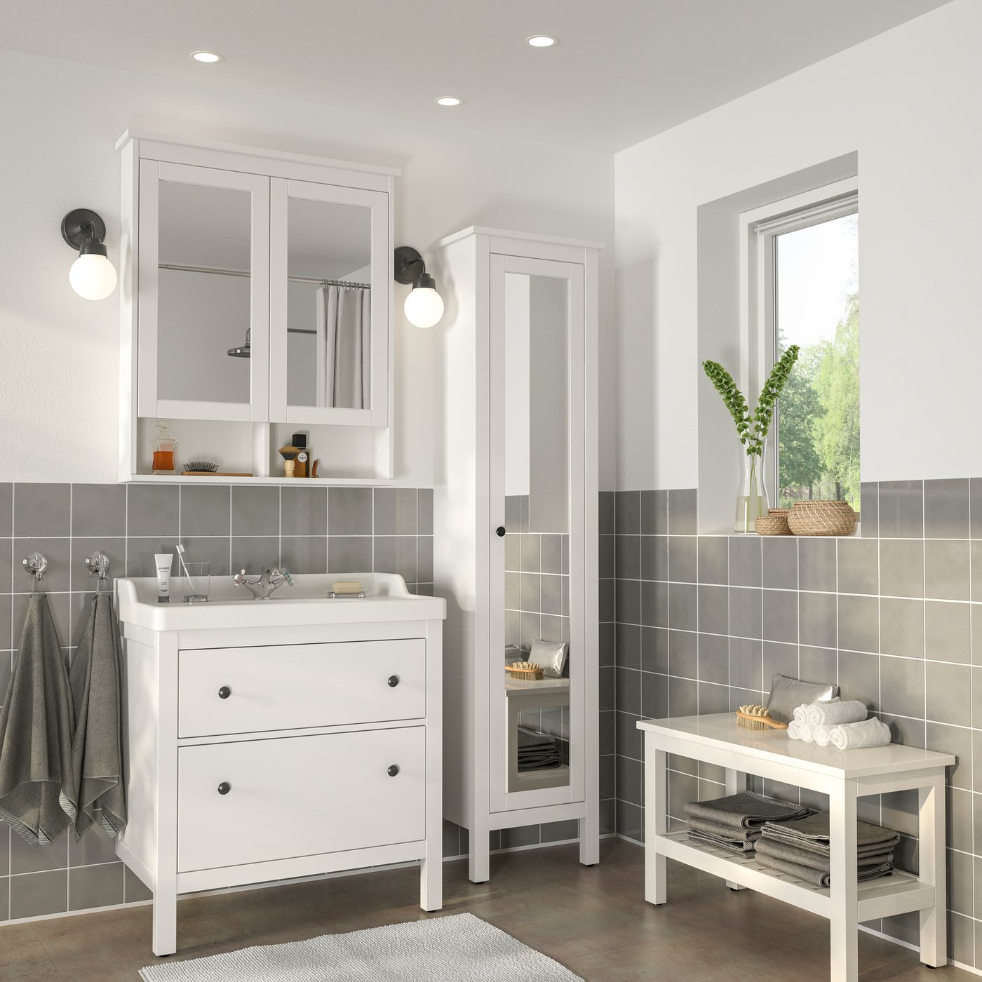 A white/Runskär tap HEMNES bathroom furniture