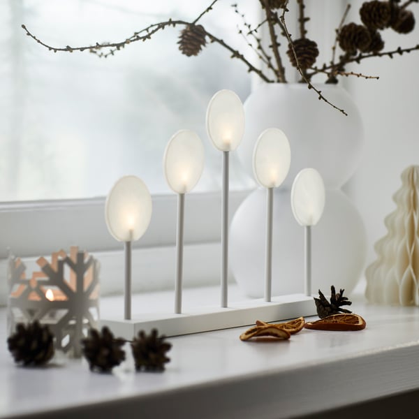 A lollipops battery-operated/white STRÅLA LED candelabra