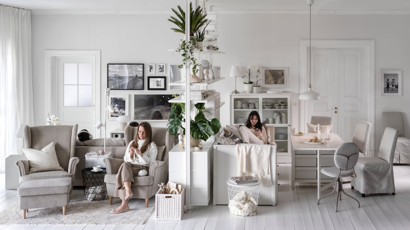 Double-function living room furniture