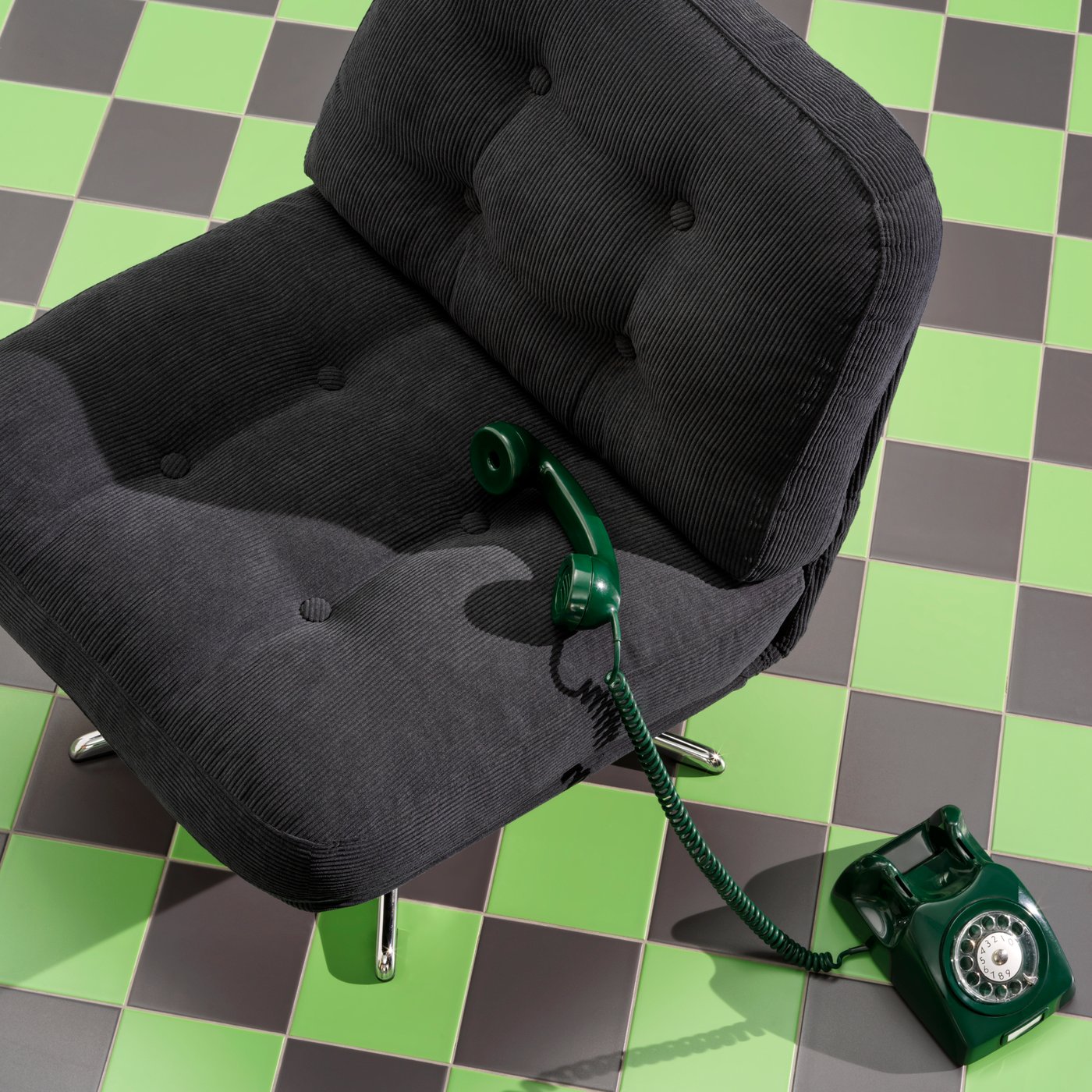 A Kelinge black DYVLINGE swivel easy chair