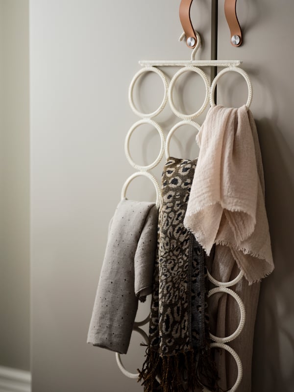 Clothes hanging on KOMPLEMENT