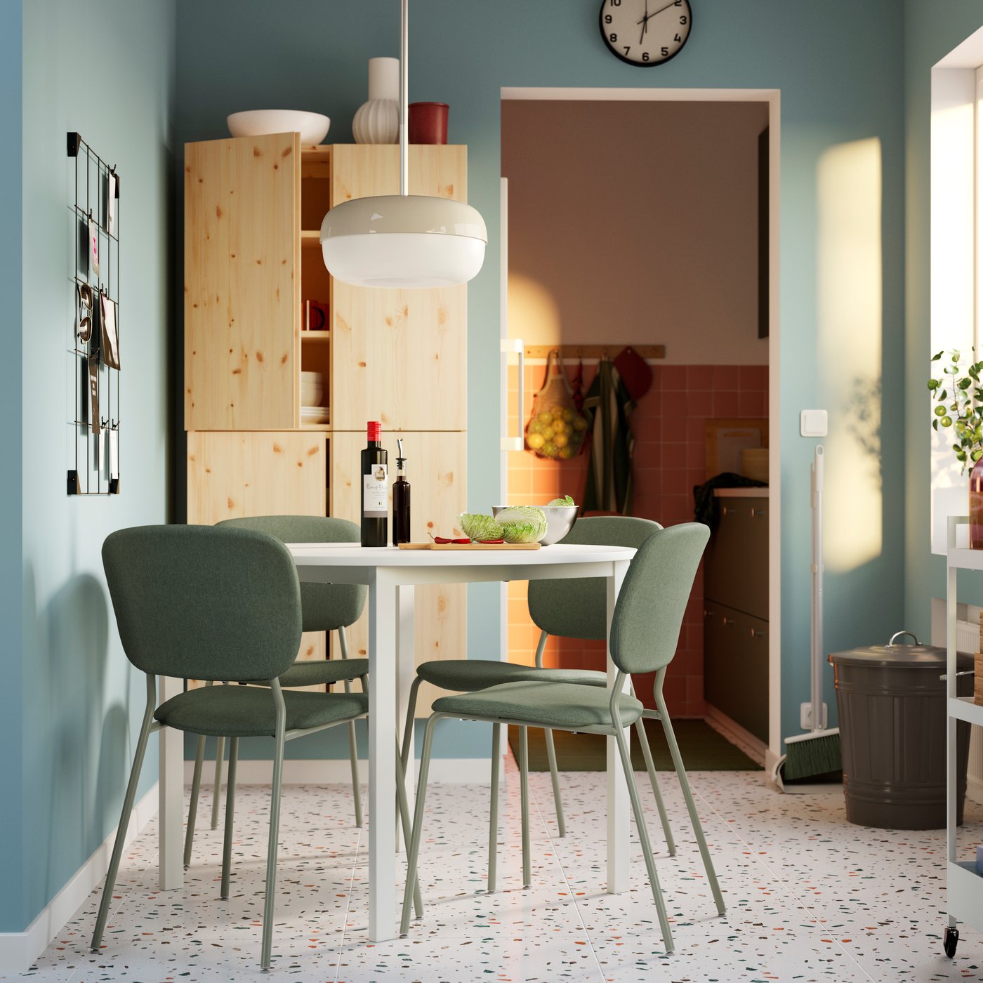 A white white/green Tibbleby grey-green VIHALS table and 4 chairs