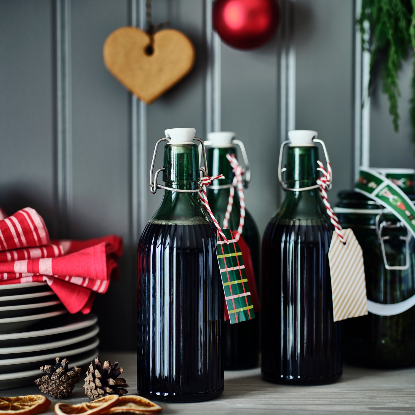 bottle with stopper 0.5 l glass green