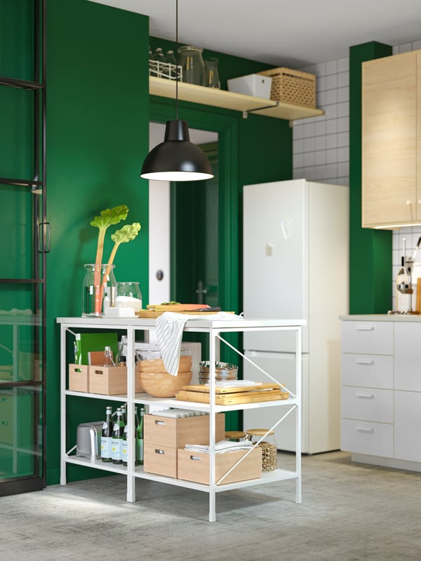 A white ENHET base fr w shelves in the kitchen