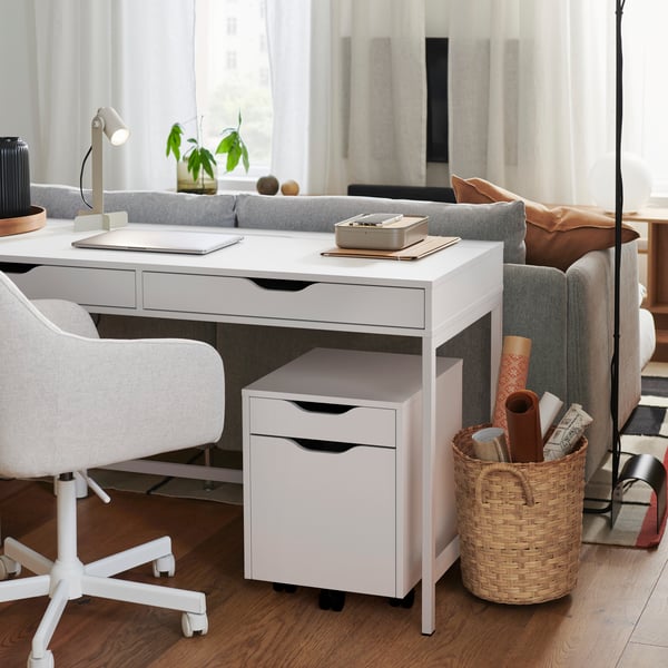 A white ALEX desk in the home office.