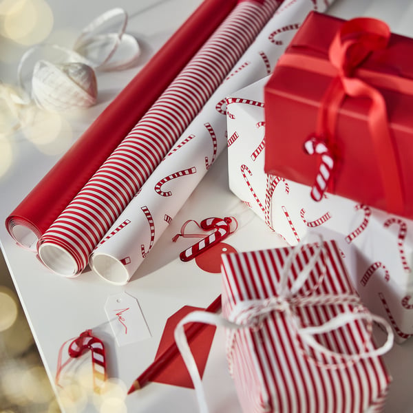 A mixed patterns/red/white VINTERFINT gift wrap roll