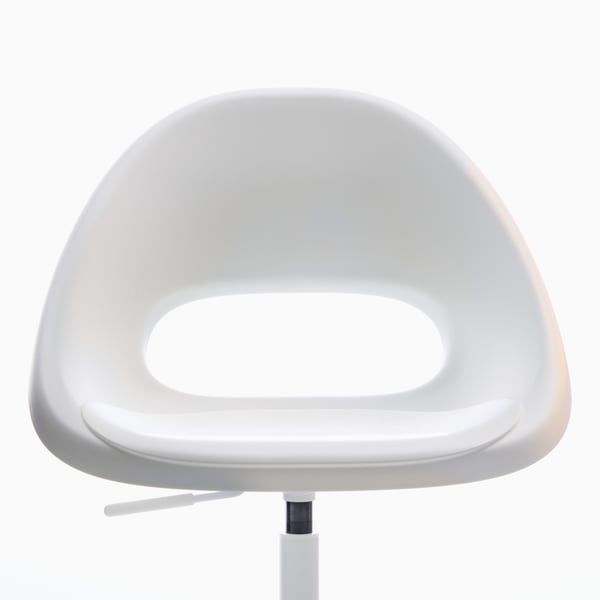 Gros plan sur une chaise pivotante LOBERGET blanche, vue de face.