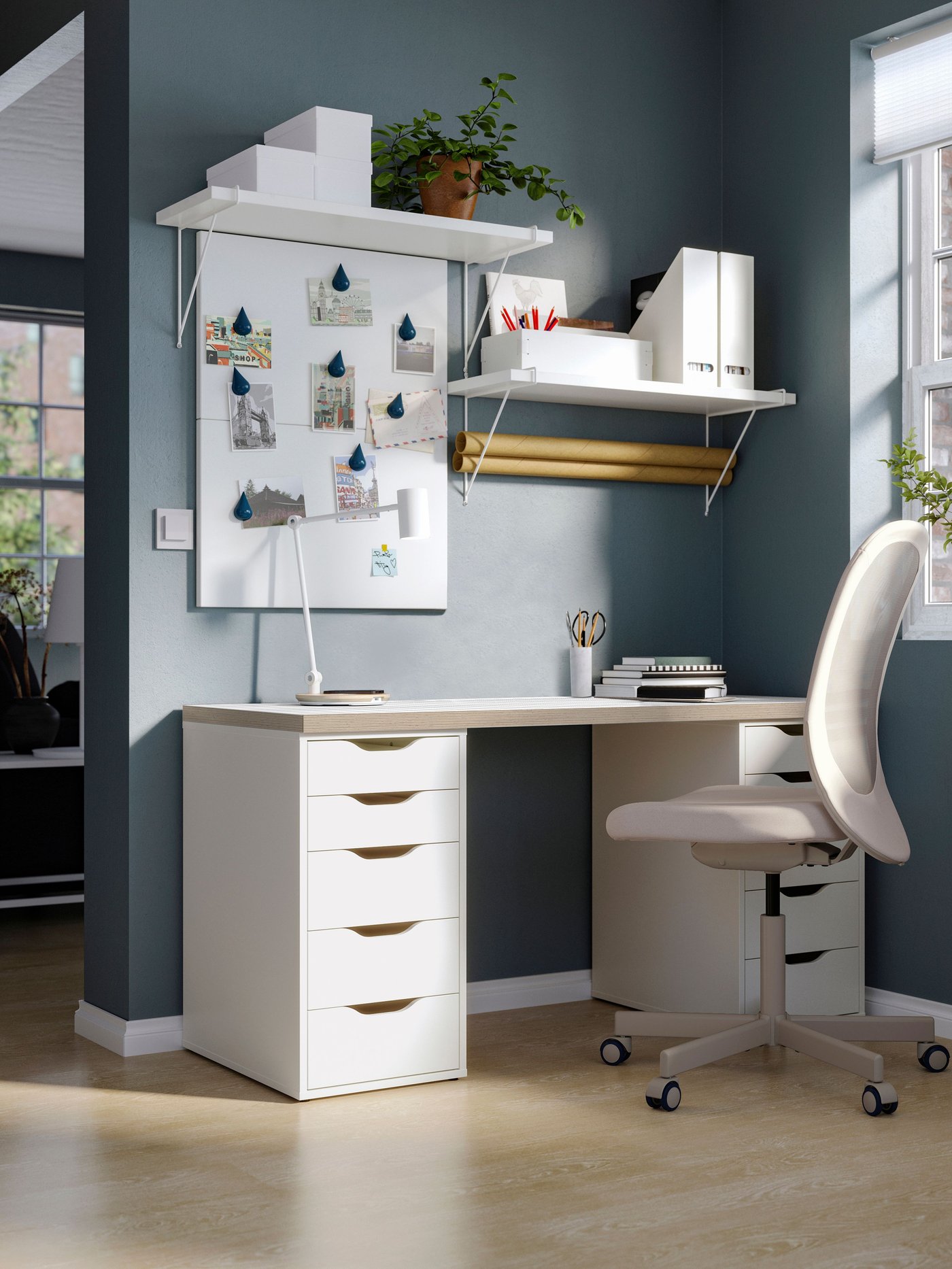A white anthracite/white ALEX desk