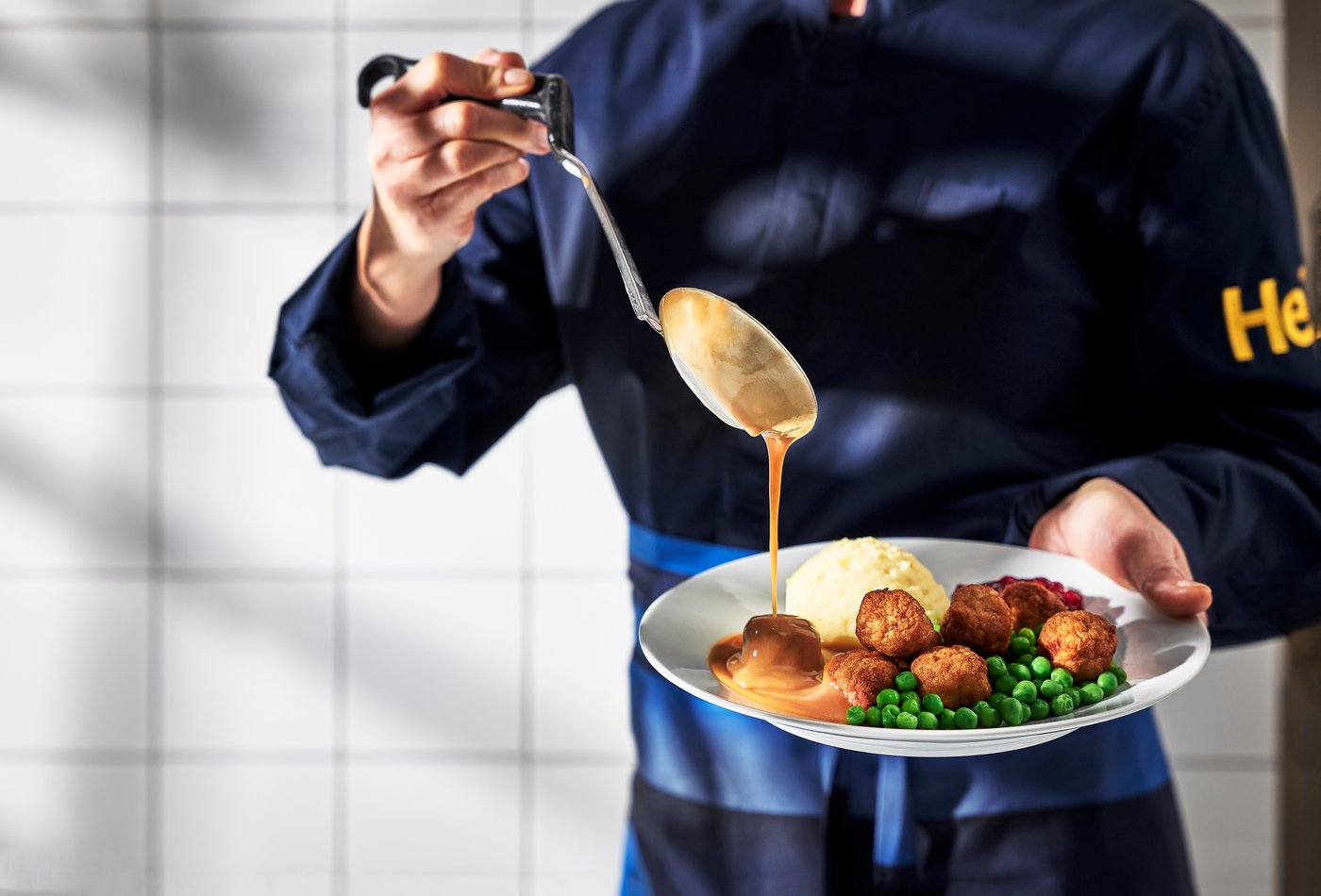 A frozen HUVUDROLL chicken meatballs