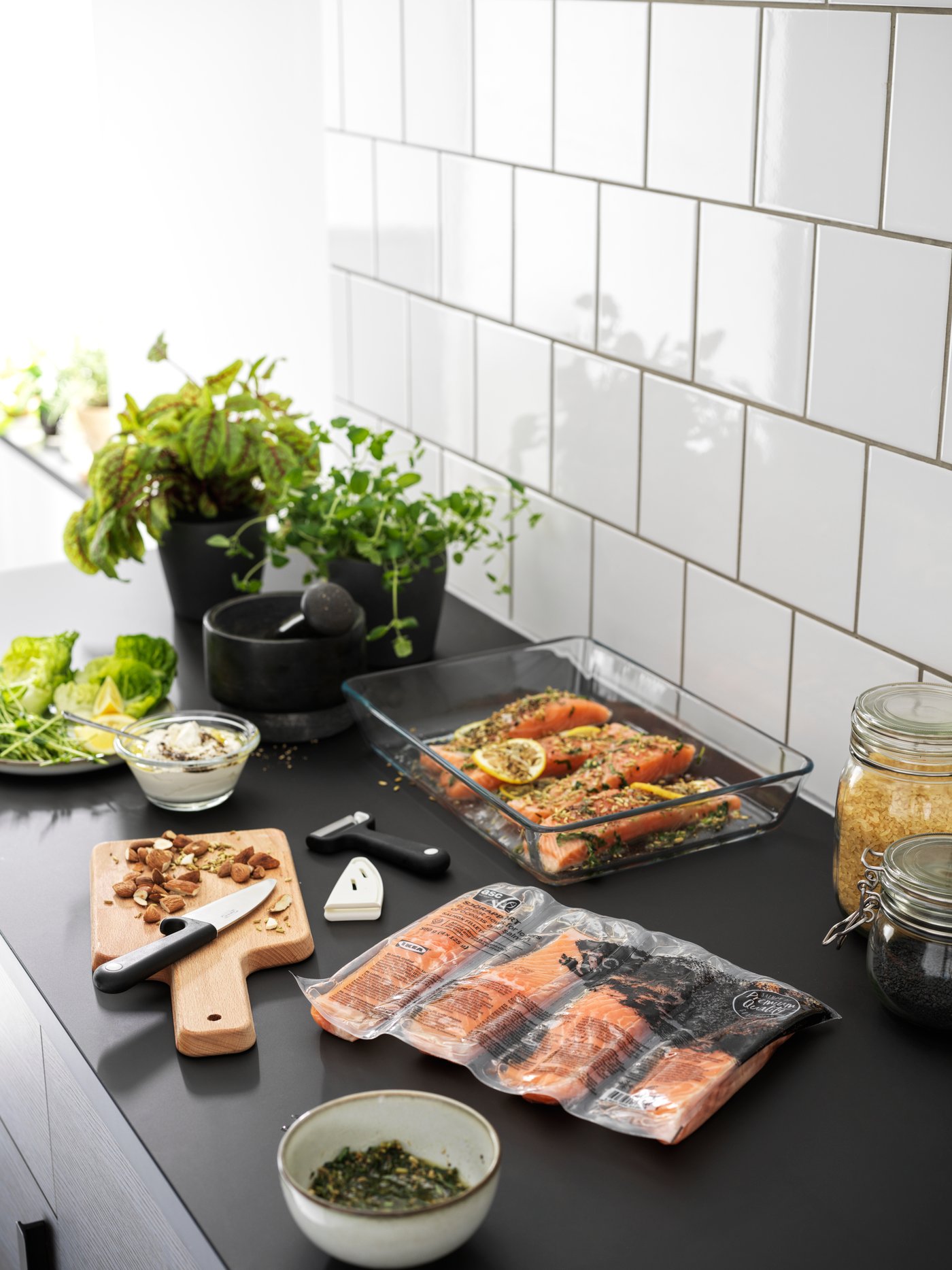 An ASC certified/frozen SJÖRAPPORT salmon fillet in the kitchen